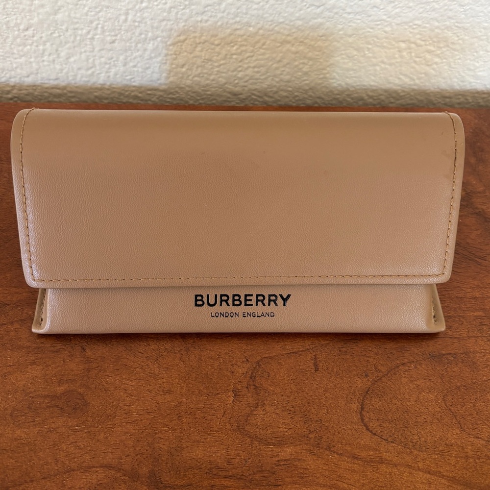 Burberry Sunglasses Case